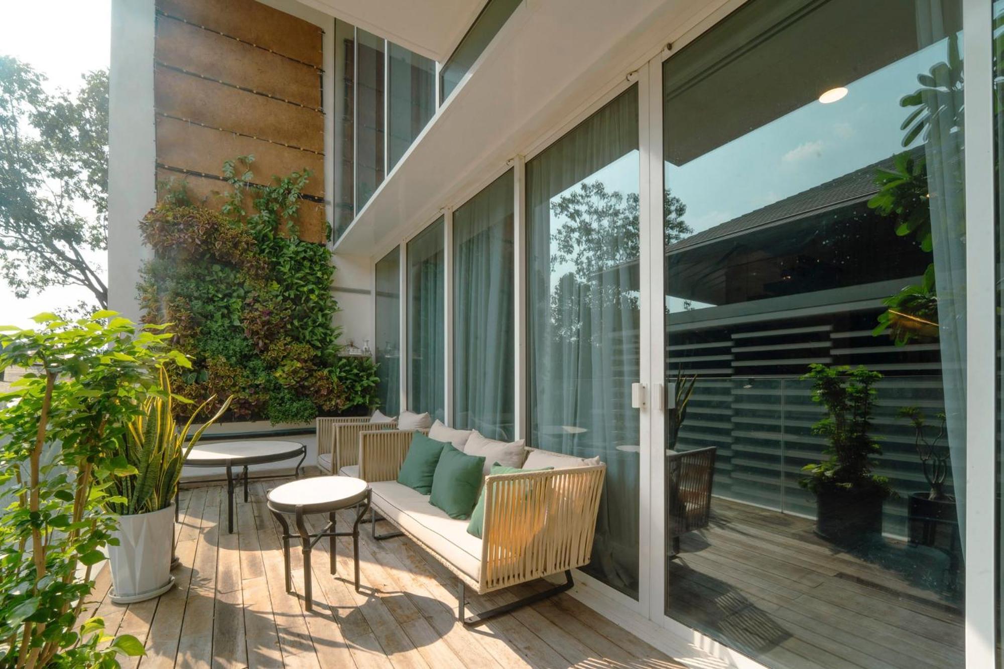Serenity Saigon Sky Villas - Free One Way Airport Shuttle Ho-Chi-Minh-Stadt Exterior foto